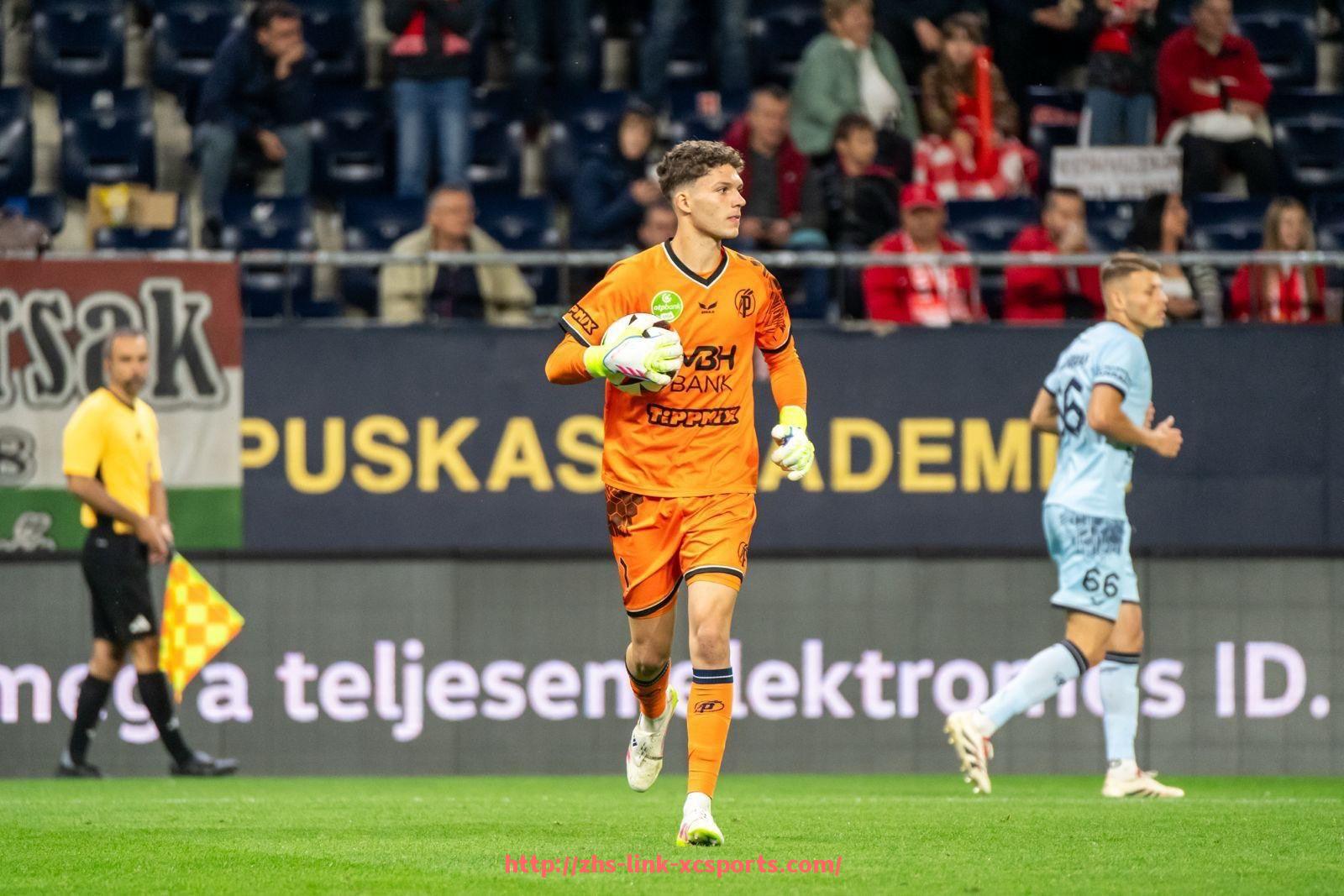 杏彩体育-英超现役出场最多的球员是谁?纪录保持者分析